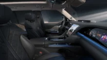 BYD Yangwang U8 2026: революционный интерьер с изогнутым экраном и пятью дисплеями в премиум-внедорожнике